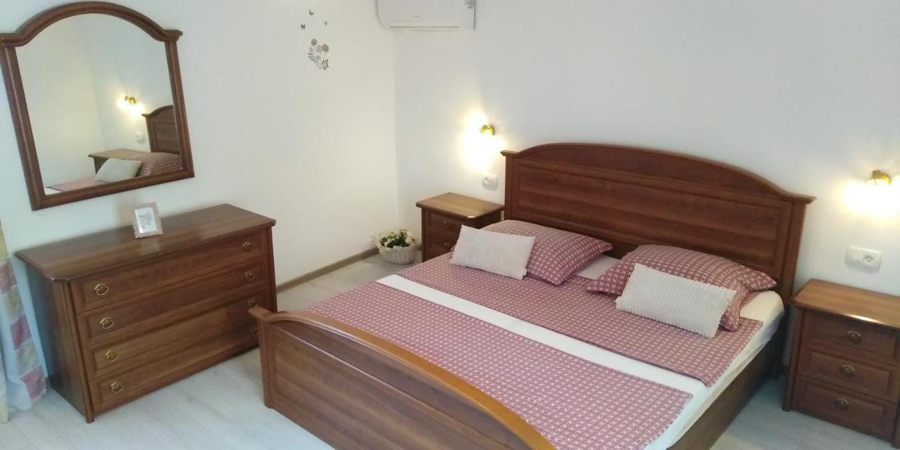 Casa Simeti Apartment Porec Exterior photo